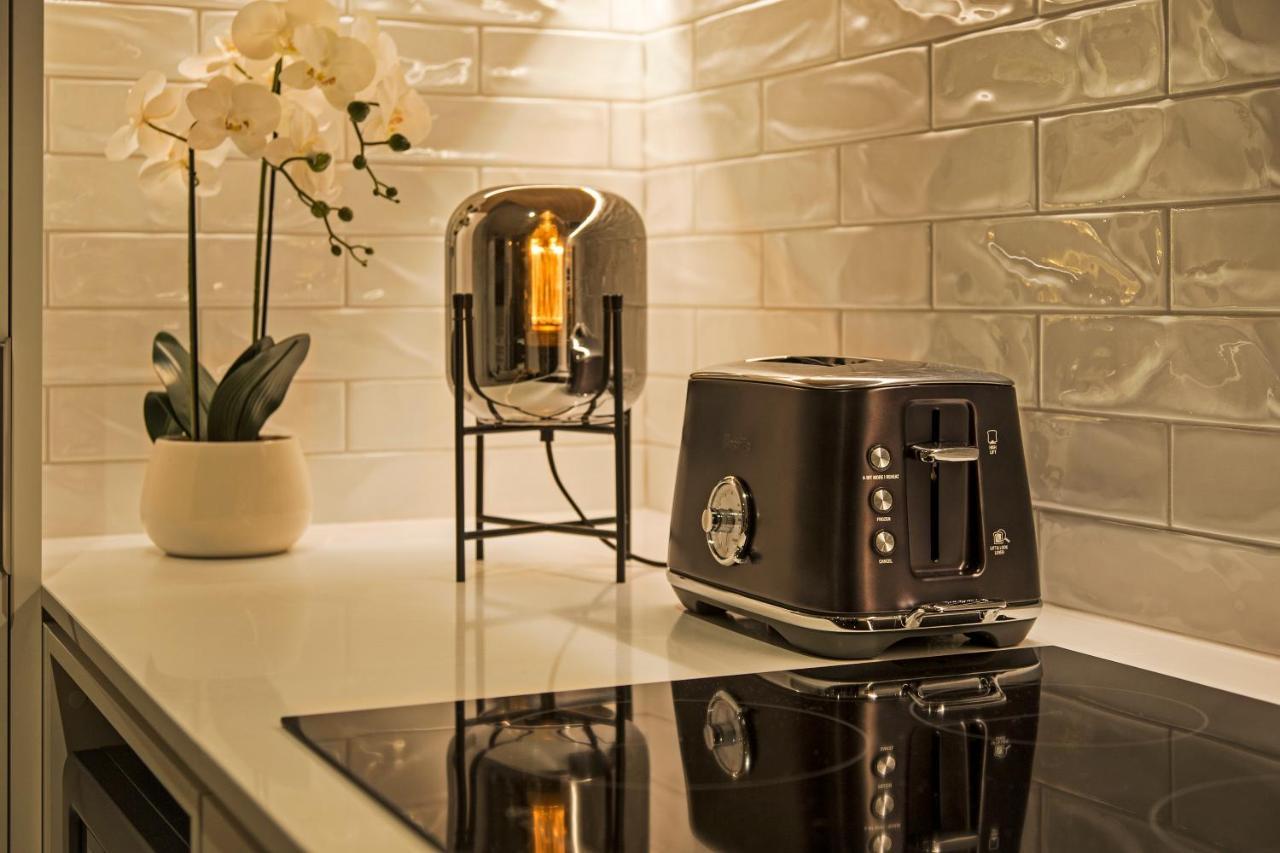 Funk In The City - Luxury Laneway Apartment With Single Garage Κράισττσερτς Εξωτερικό φωτογραφία